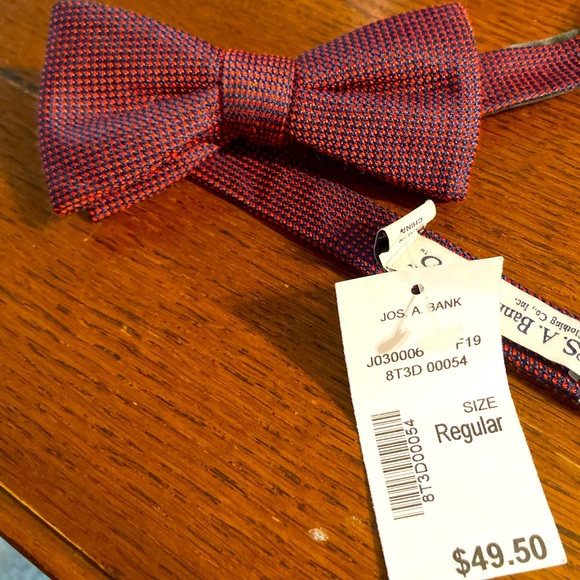 Bow tie - Picture 1 of 1